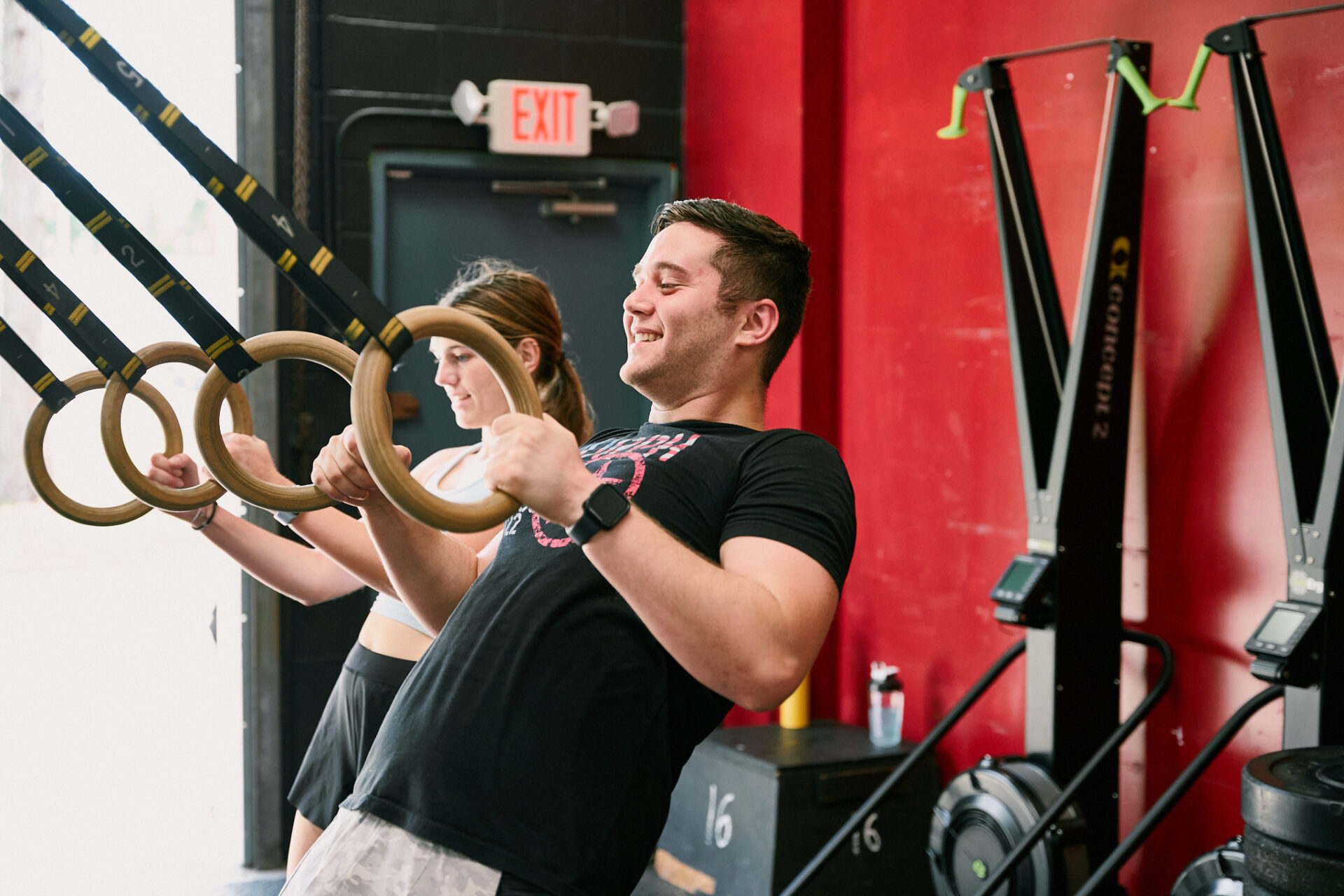 CrossFit vs. Conventional Gym: Why the Investment Pays Off